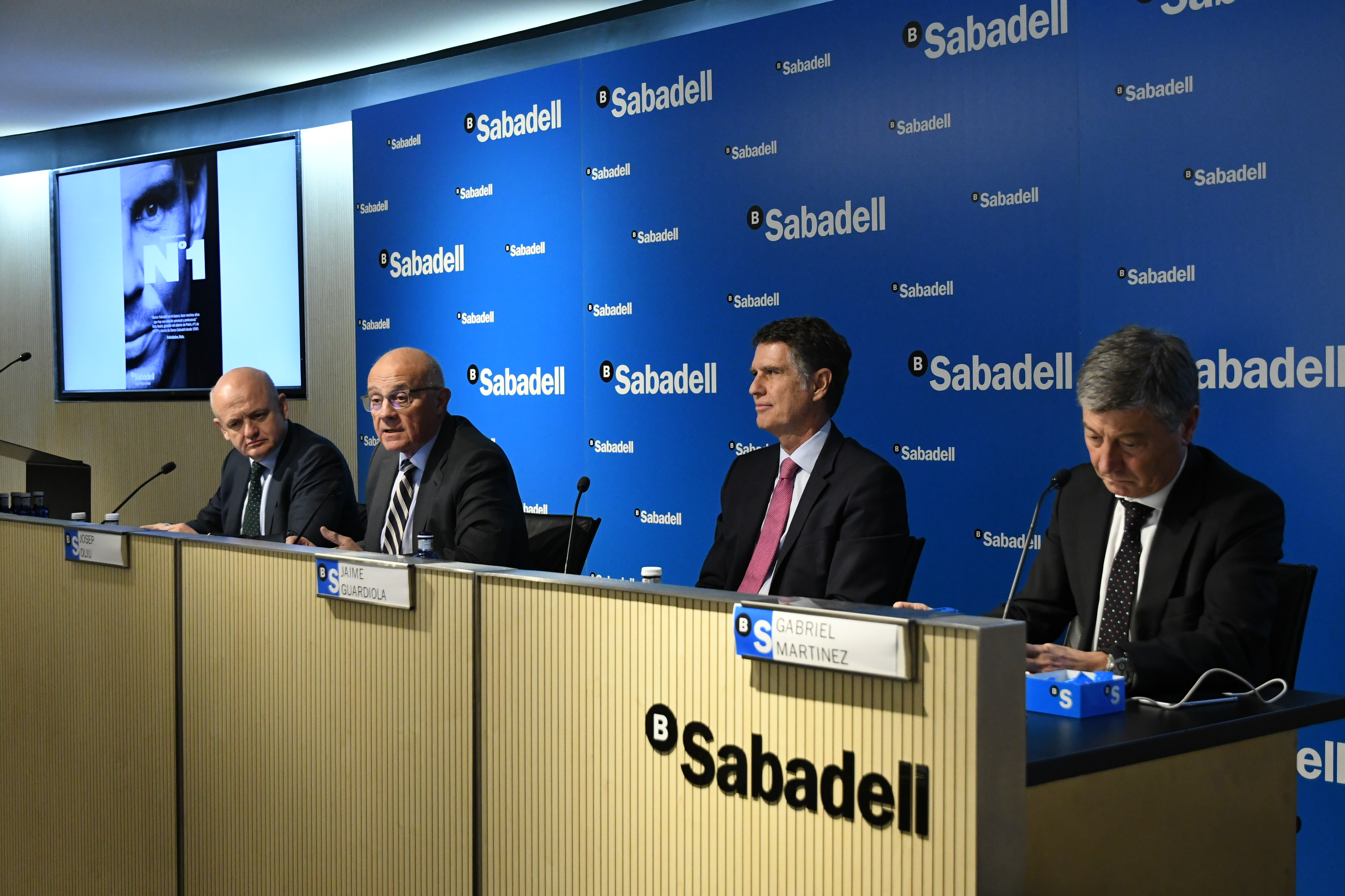 Banco Sabadell's profit amounts to €801,5 million in 2017 (+12.8)
